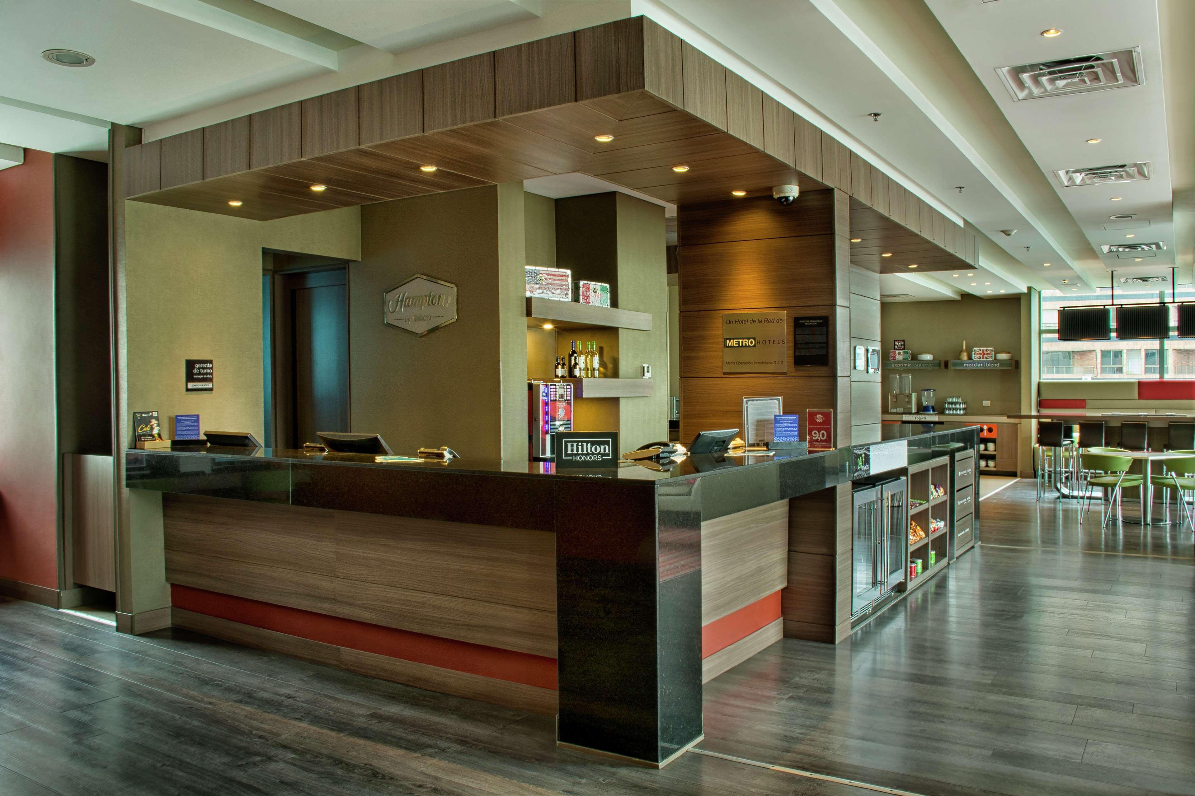 Hotel Hampton By Hilton Cali Exterior foto